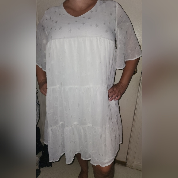 Beautiful Brand New White Dress - Picture 1 of 3